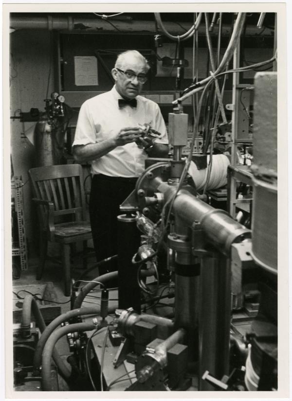 Alfred O.C. Nier holding prototype model of the mass spectrometer to be used in the upcoming NASA Viking Flight to Mars, 1972. Available at http://purl.umn.edu/220981.
