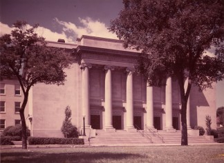 An image showing the front of the Temple Israel synagogue, built in 1928