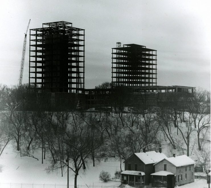 Construction of the Social Sciences Tower and School of Business Administration Tower (now known as Heller Hall), circa 1961, http://purl.umn.edu/81313.
