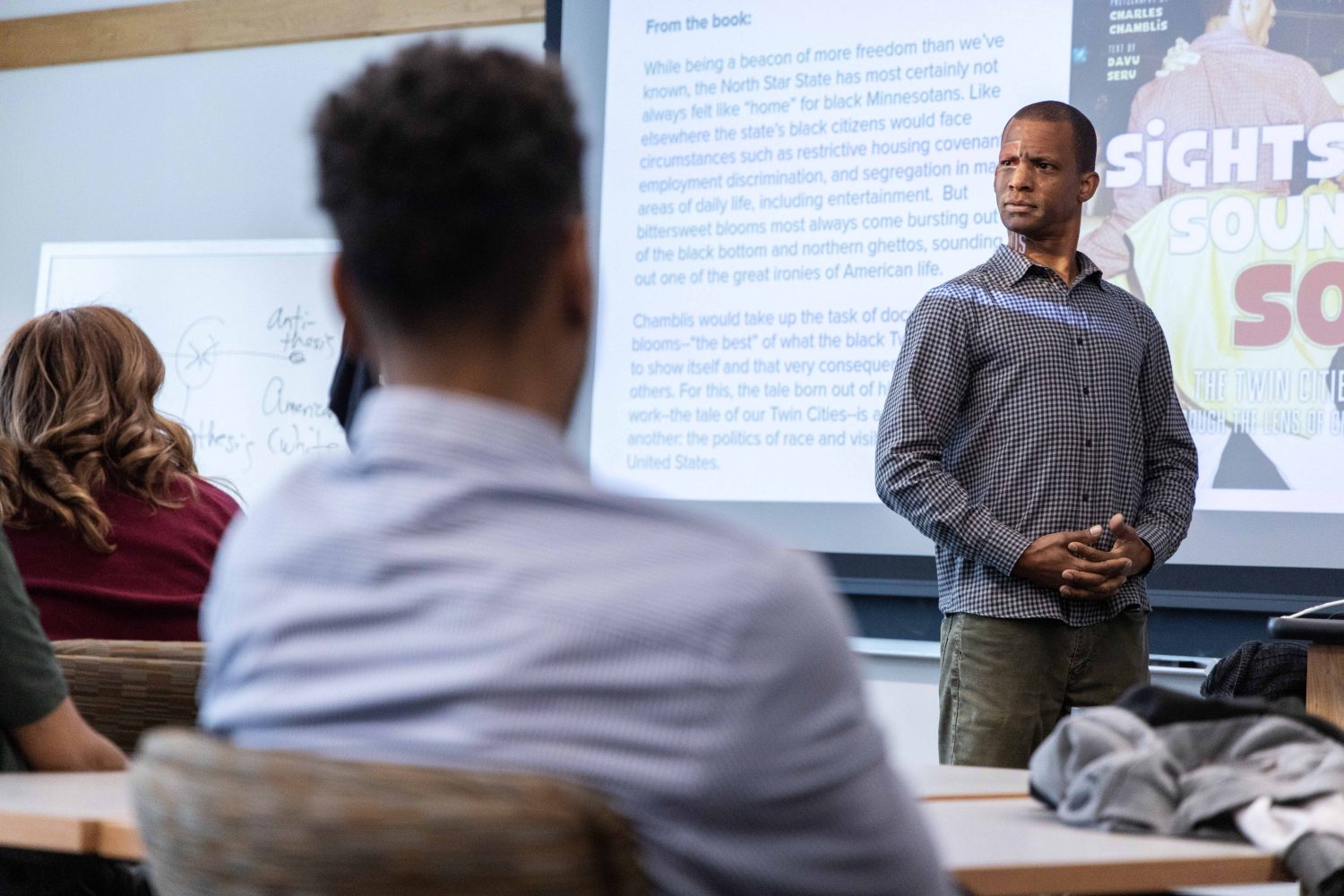 Davu Seru, curator of the Givens Collection of African American Literature, speaks with the YMCA fellows on Wednesday, April 17, 2024. (Photo/Adria Carpenter)
